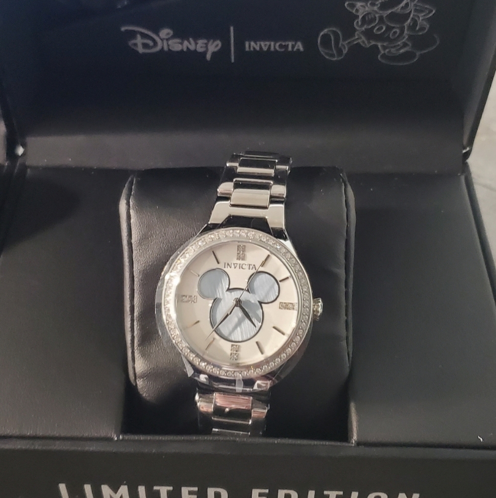 Limited Edition invitca watch